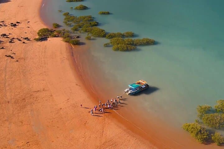 Broome Dinosaur Adventure Cruise: Beach Landings, Tapas & Cocktails