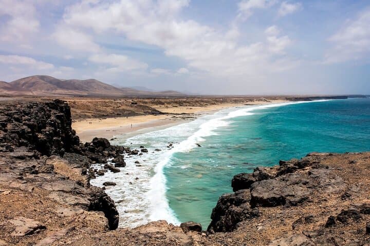 Fuerteventura 4x4 Safari to El Cotillo & Bayuyo Volcano — Sunset Cava and Coastal Trails photo 2