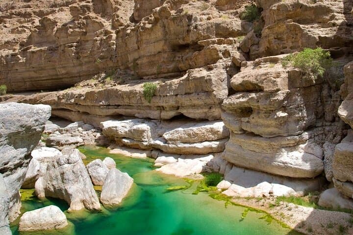 Full-Day Wadi Shab Hike and Swim with Bimmah Sinkhole Stop photo 3