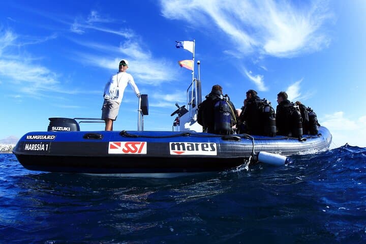First Breath Underwater: 2-Hour Scuba Try-Dive at Playa Chica, Puerto del Carmen photo 6