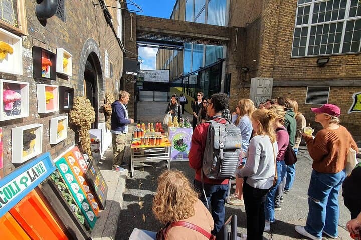 Great Street Art Experience: Shoreditch & Brick Lane Walking Tour