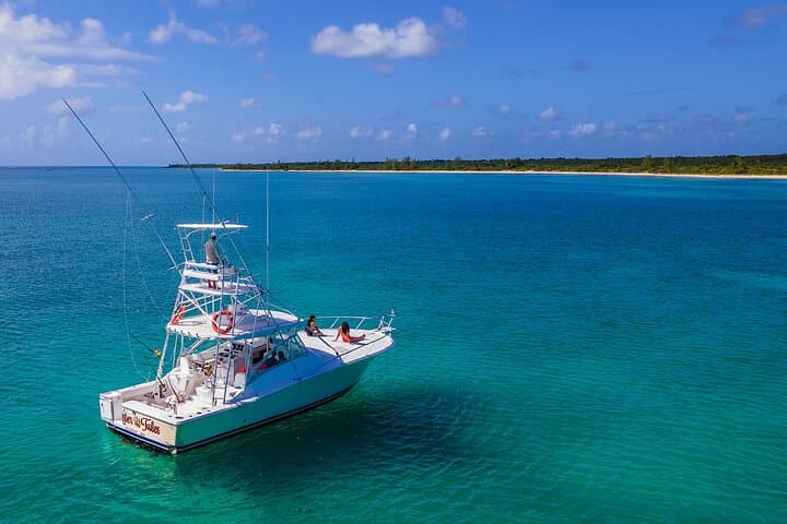 6-Hour Private Fishing Charter in Puerto Aventuras — Riviera Maya Sportfishing