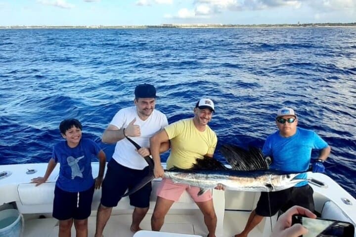 6-Hour Private Fishing Charter in Puerto Aventuras — Riviera Maya Sportfishing photo 4