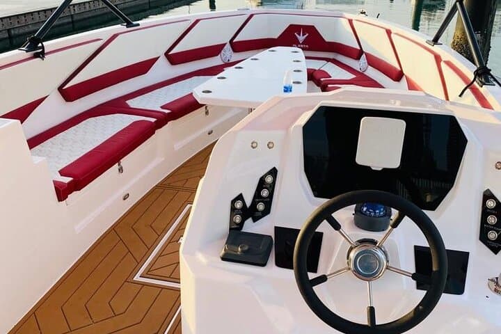 Dubai Marina Luxury Speed Boat Tour — 2-Hour High-Speed Sightseeing of Palm, Atlantis & Burj Al Arab photo 6