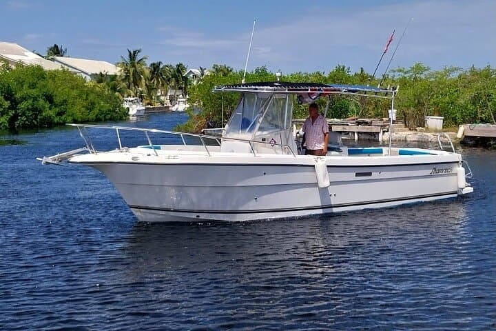 Private Boat Tour to Stingray City & Starfish Point — Grand Cayman North Sound