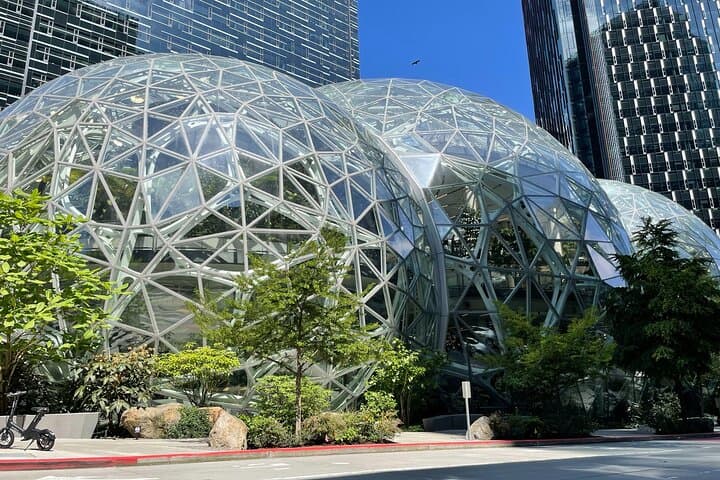 Private Half-Day Seattle Tour: Pike Place, Space Needle & Neighborhood Gems photo 2