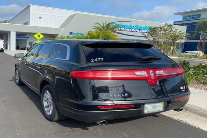 Private Van Transfer to Orlando Sanford Airport — Meet & Greet Door-to-Door Service