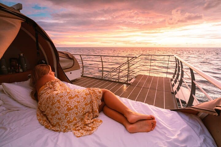 Reefsleep on Hardy Reef: Overnight Pontoon Experience on the Great Barrier Reef