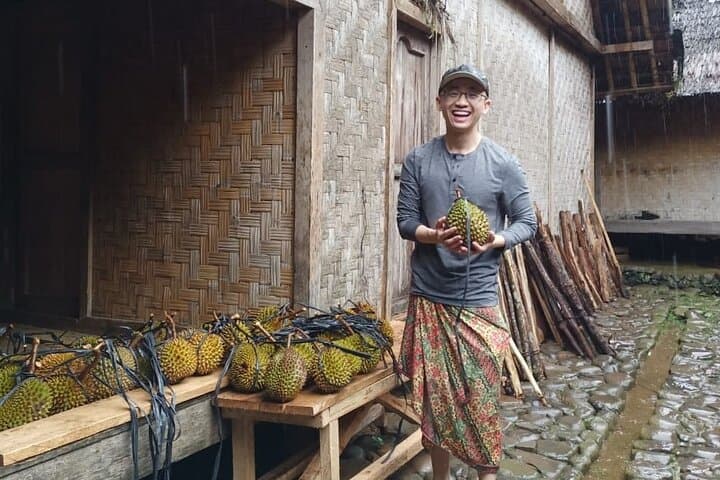Full-Day Baduy Village Experience: Trek Baduy Luar to Cisadane with Local Lunch photo 4