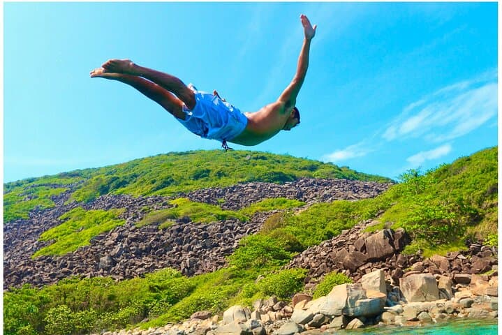 Nha Trang Happy Boat Trip: Snorkel, Floating Bar & Vietnamese Lunch photo 2