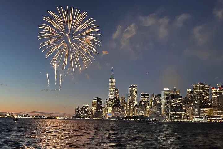 Private NYC 4th of July Fireworks Boat Charter — Statue of Liberty & Brooklyn Bridge Views