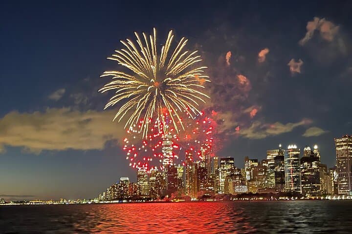 Private NYC 4th of July Fireworks Boat Charter — Statue of Liberty & Brooklyn Bridge Views photo 3