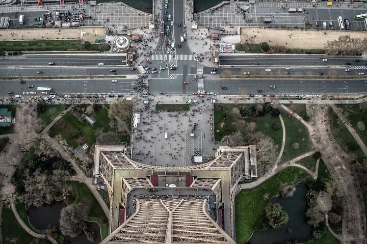 Eiffel Tower Reserved Lift Access — Second Floor or Summit with Guide photo 3