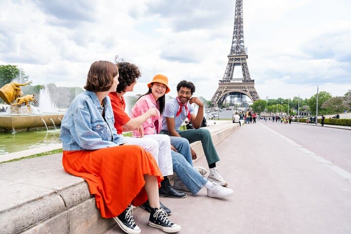 Eiffel Tower Reserved Lift Access — Second Floor or Summit with Guide photo 4