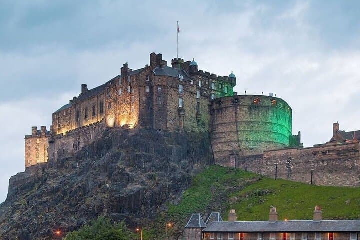 Private Edinburgh City Tour — Royal Mile, Castle & Arthur's Seat photo 3