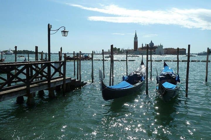 Full-Day Luxury Trip to Venice from Milan — Private Car, Ferry & Six Hours in the Historic Center photo 2