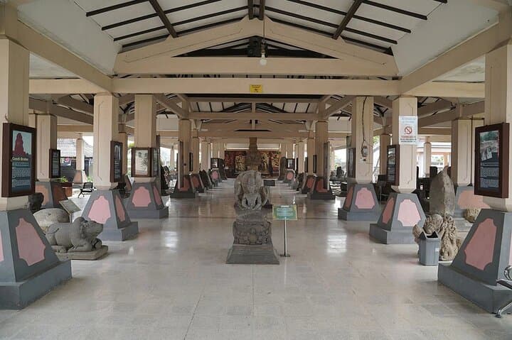 Explore Trowulan: One-Day Majapahit Temple History Tour from Surabaya photo 3