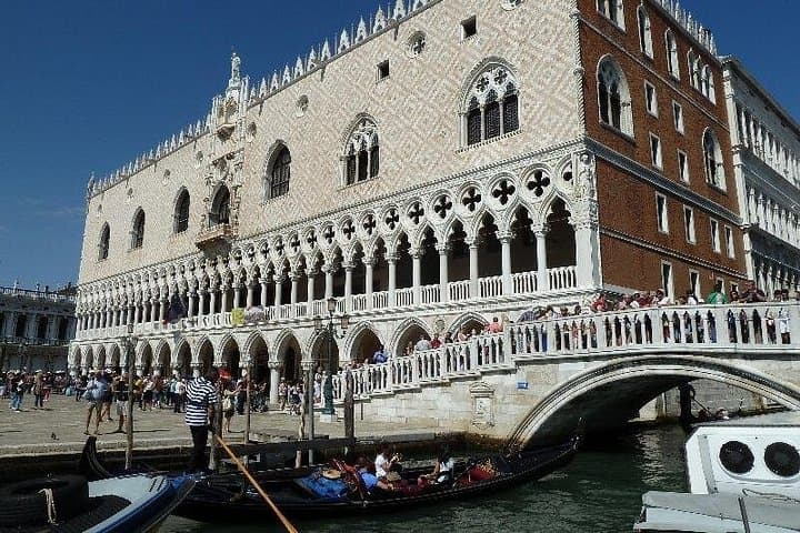 Full-Day Luxury Trip to Venice from Milan — Private Car, Ferry & Six Hours in the Historic Center photo 3
