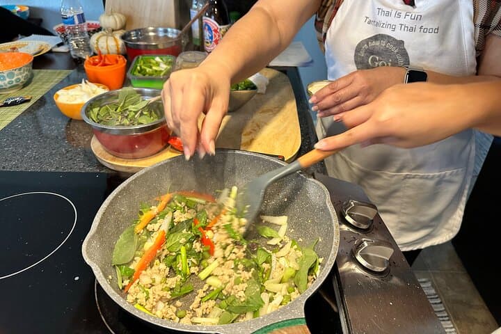hands-on-thai-cooking-class-monterey-seaside photo 5