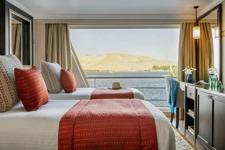 4-Night-Nile-Cruise-Luxor-to-Aswan-Temples-and-Egyptologist-Guided-Tour photo 4