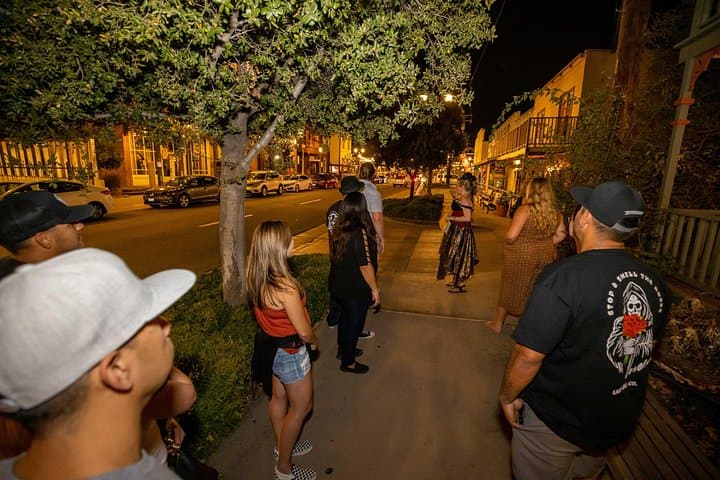 San Diego Booze and Boos: Haunted Gaslamp Ghost & Pub Walking Tour photo 4