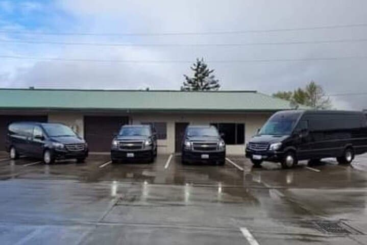 Seattle Tacoma Airport Private Transfer (1–15 Passengers)