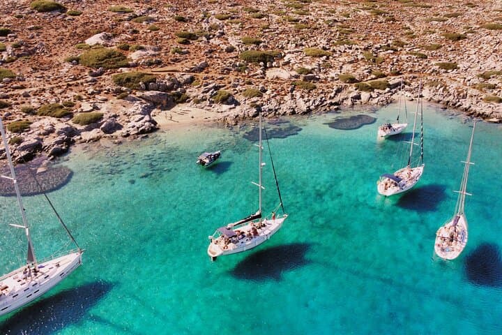 Full-Day Private Luxury Sailing Escape to Dia Island from Heraklion photo 3