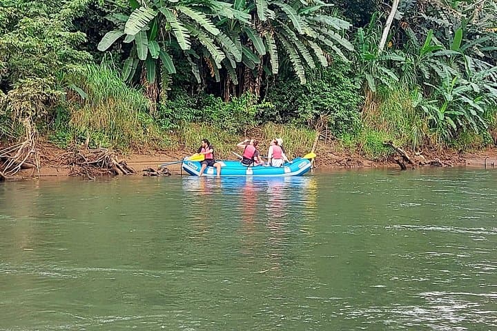 Sunrise River Float on Río Peñas Blancas — Half-Day Wildlife Tour from La Fortuna