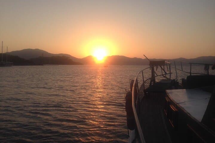 Marmaris & Icmeler Moonlight Pirate Party Boat Cruise