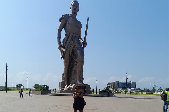 Full-Day Cotonou, Ganvié & Ouidah Cultural Tour — Dantokpa Market to the Door of No Return photo 6
