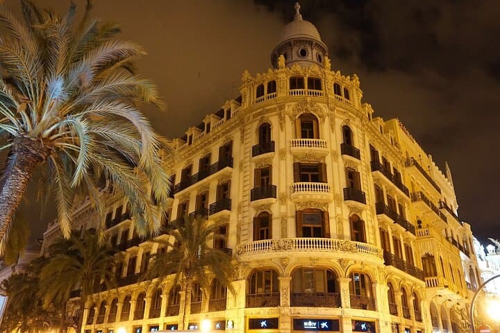 Barcelona-to-Valencia Private Transfer with 2-Hour Stop in Tarragona photo 3