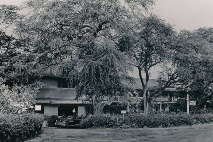 Kona Haunted Hele Ghost Tour: Night Walk Along Ali‘i Drive’s Supernatural Past photo 3