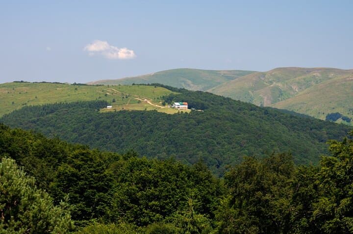 Multi-Day Hike in Central Balkan National Park: Huts, Crests & the E3 Trail
