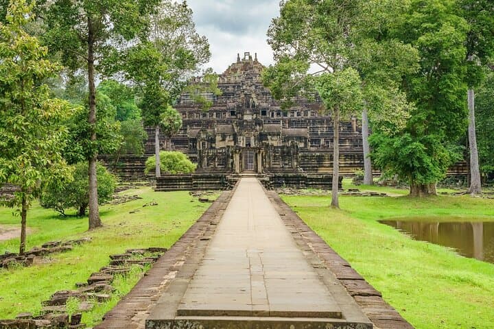 4-Day Private Guided Tour of Angkor: Angkor Wat, Ta Prohm & Banteay Srei photo 4