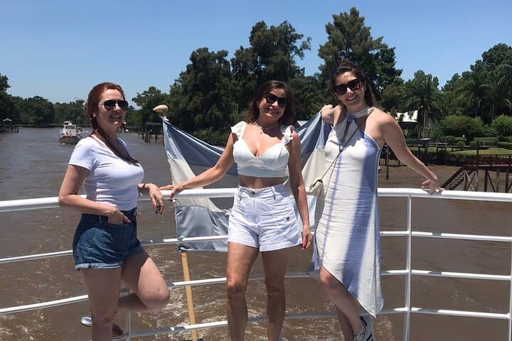 Buenos Aires North Zone & Tigre Delta Boat Tour — San Isidro, River Plate & La Boca