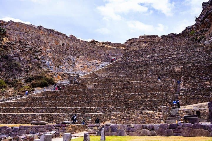 6-Day Machu Picchu and Lake Titicaca Tour: Cusco, Sacred Valley & Uros photo 4