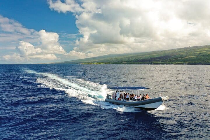 Kailua-Kona 4-Hour Super-Raft Snorkeling Cruise photo 3