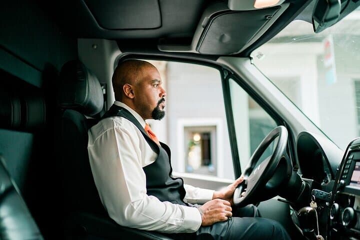 Phoenix Airport Chauffeur Transfer — Private Arrival Transport to Downtown Hotels