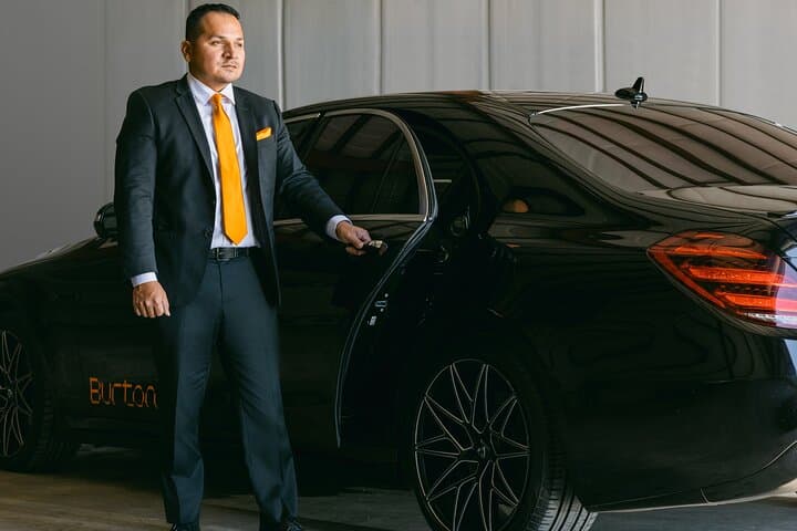 Private Phoenix Airport Transfer — Round-Trip Chauffeur Service photo 4