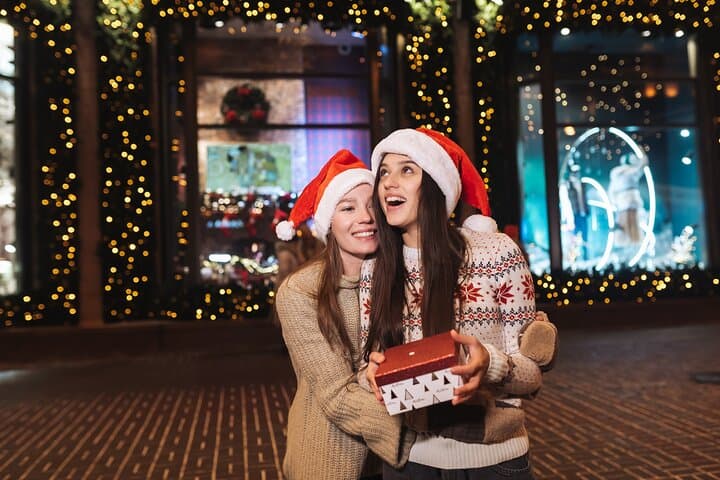 Private Yuletide Charm: Savannah Christmas Walking Tour on the Riverfront