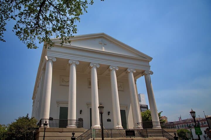 Private Yuletide Charm: Savannah Christmas Walking Tour on the Riverfront photo 2