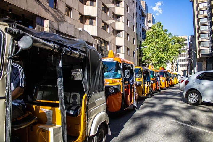 Tuk-Tuk Through Johannesburg's Inner City: Markets, Murals & Local Lunch