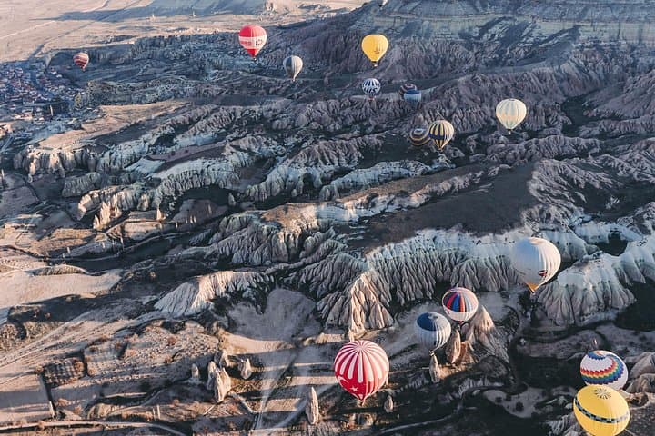 Sunrise Hot Air Balloon Flight Over Göreme: Cappadocia Balloon Tour Guide photo 4
