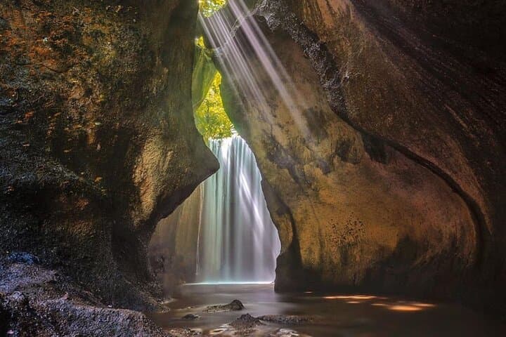 Chasing Ubud’s Hidden Waterfalls: Tibumana, Tukad Cepung, Rice Paddies & the Bali Swing photo 2