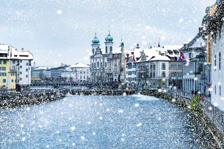 Lucerne Private Christmas Walking Tour: Markets, Monuments & Local Flavors photo 4