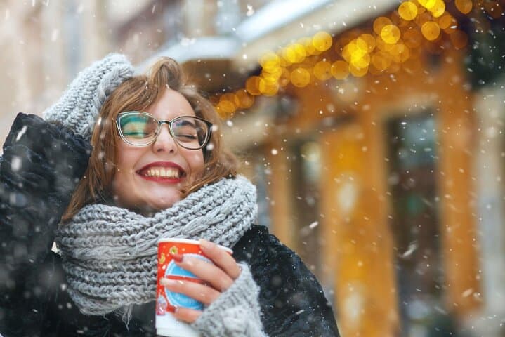 Lucerne Private Christmas Walking Tour: Markets, Monuments & Local Flavors
