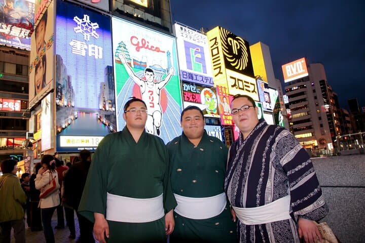 Osaka Unveiled: Private Walking Tour from Shinsaibashi to Namba Shrine photo 3