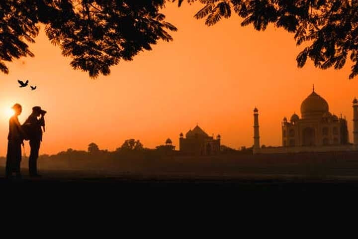 Sunrise at the Taj: Private Day Tour from Delhi to Agra by Car photo 6
