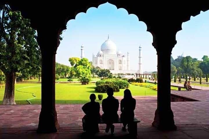 Private Agra Day Trip from Delhi — Taj Mahal, Agra Fort & Mehtab Bagh photo 5