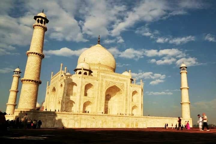 Private Agra Day Trip from Delhi — Taj Mahal, Agra Fort & Mehtab Bagh photo 6